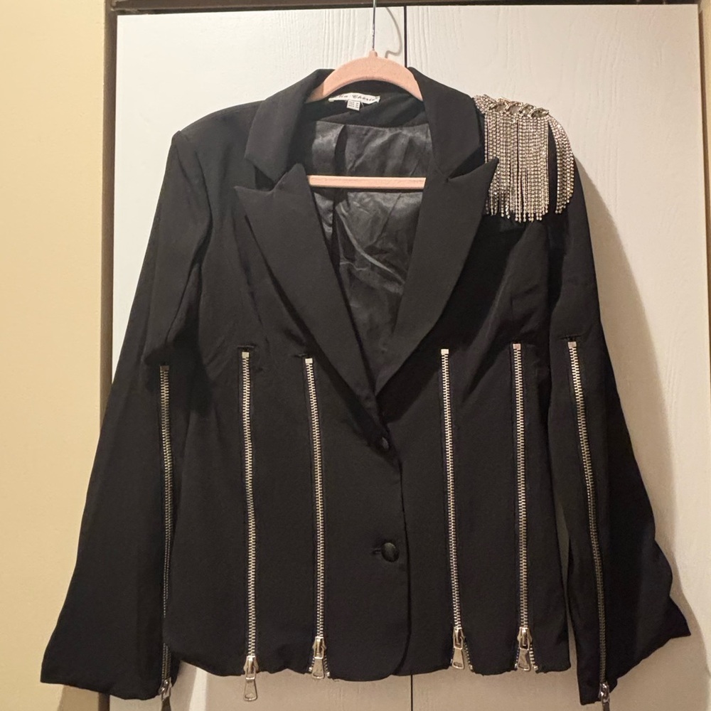 Elegant Black Blazer with Silver Zipper Details & Rhinestone Shoulder